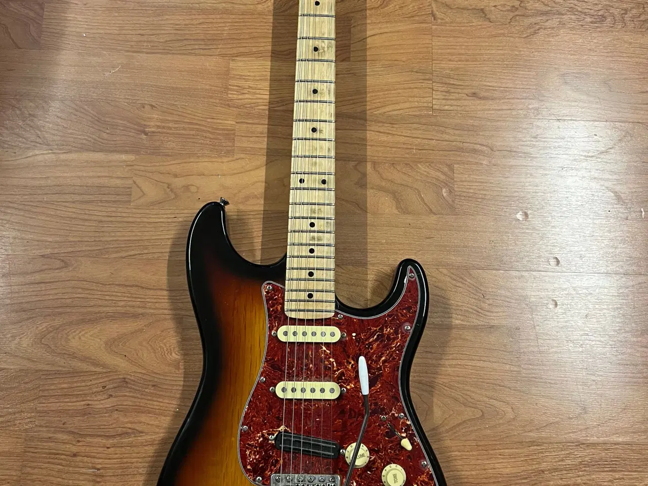 Billede 1 - Strat type guitar