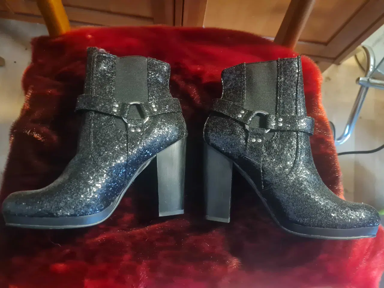 Billede 5 - Glimmer fest støvler str 38