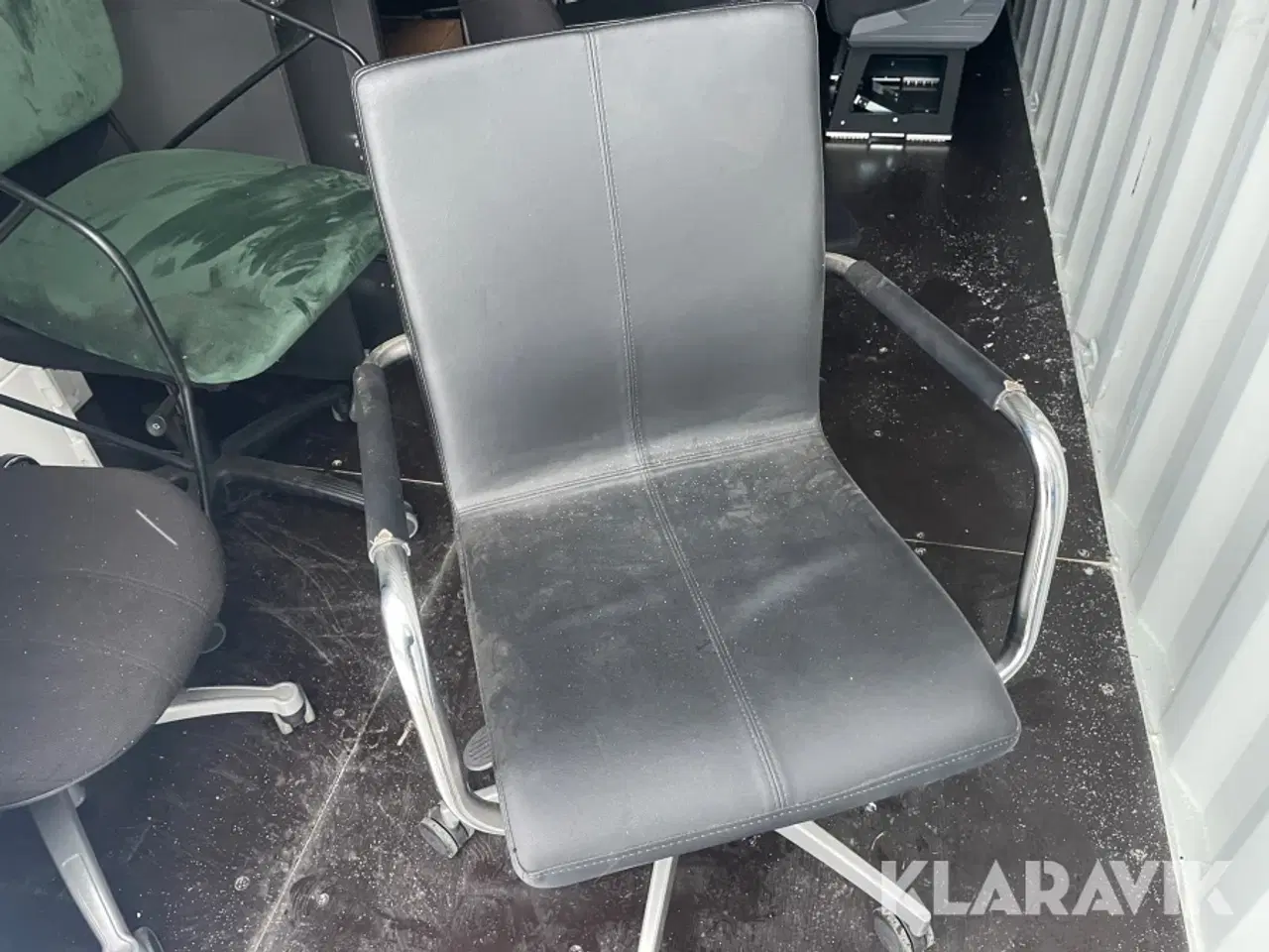 Billede 2 - Stole + Borde + tavler