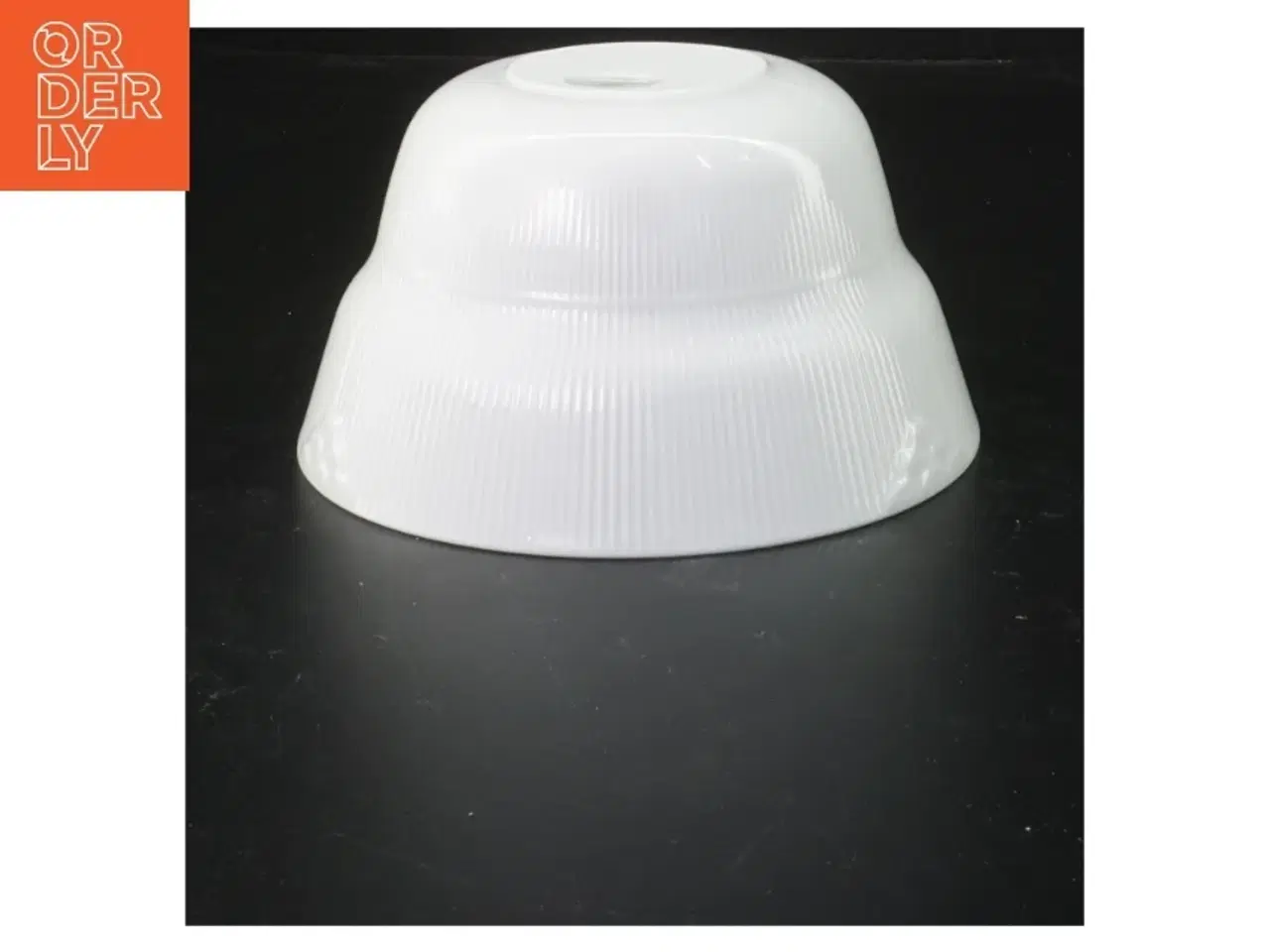 Billede 2 - Hvid porcelænskål fra Royal Copenhagen (str. 14 ø cm x 8 cm)