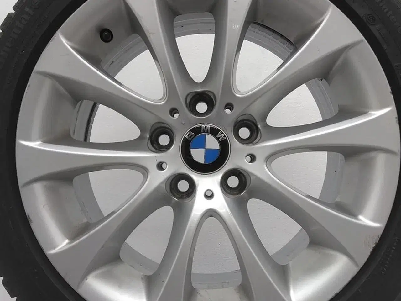 Billede 3 - 17" Org. BMW Alufælge med dæk "V-Spoke 188" A62846