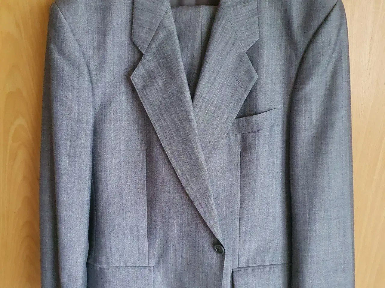 Billede 1 - Grå Nick Carson habit