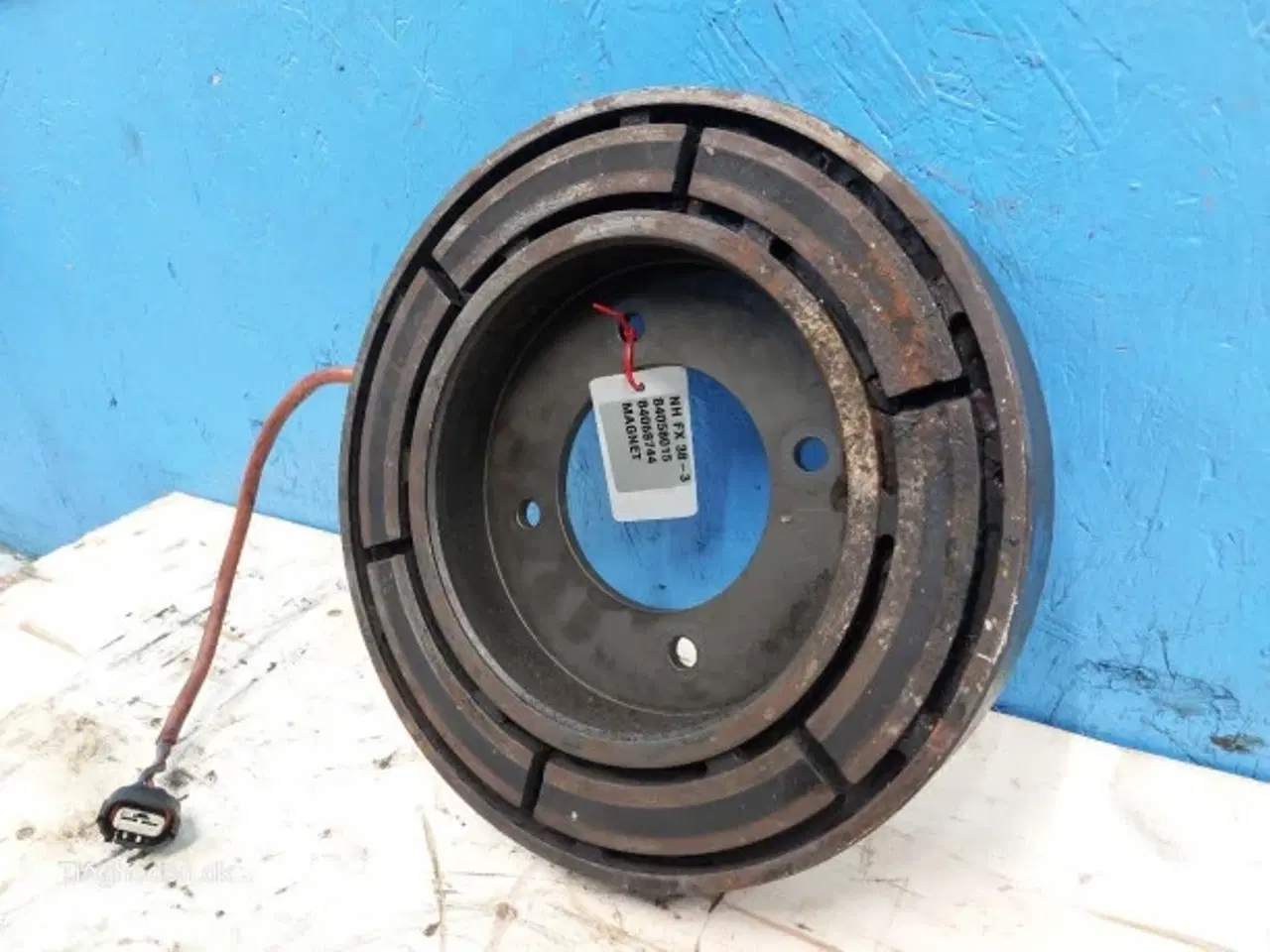 Billede 4 - New Holland FX38 Magnet 84058015