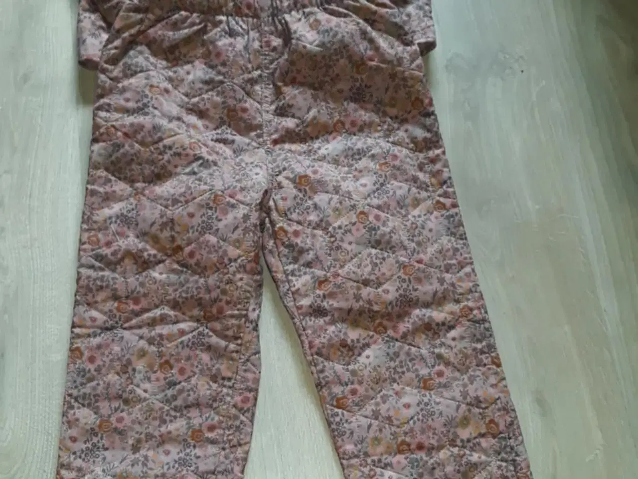 Billede 2 - flyvedragt og jakke til pige 2 - 10 år