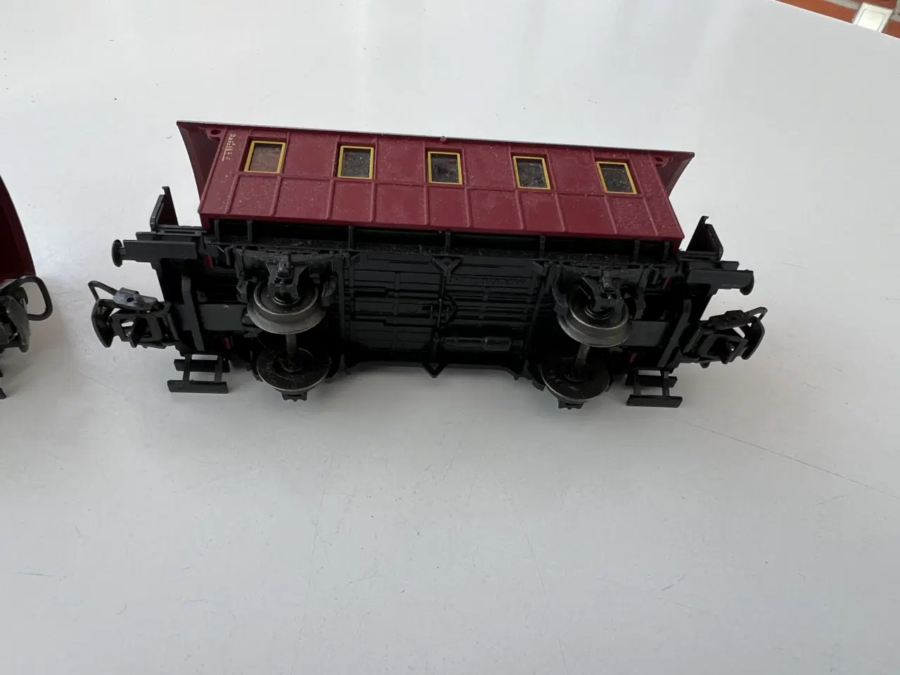 Billede 4 - Mærklin tog m 2 personvogne 