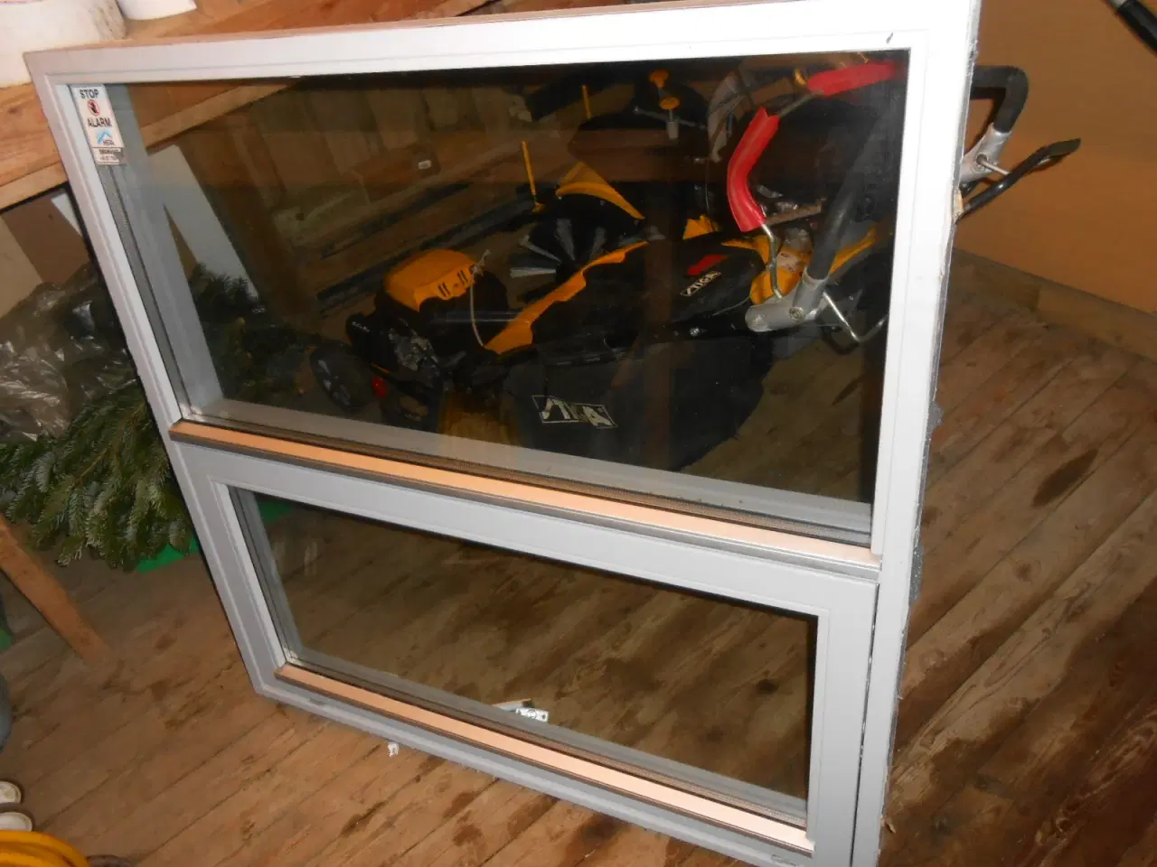 Billede 1 - Pænt vindue 118,5 x118,5