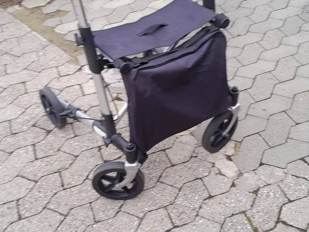 Billede 3 - rollator 