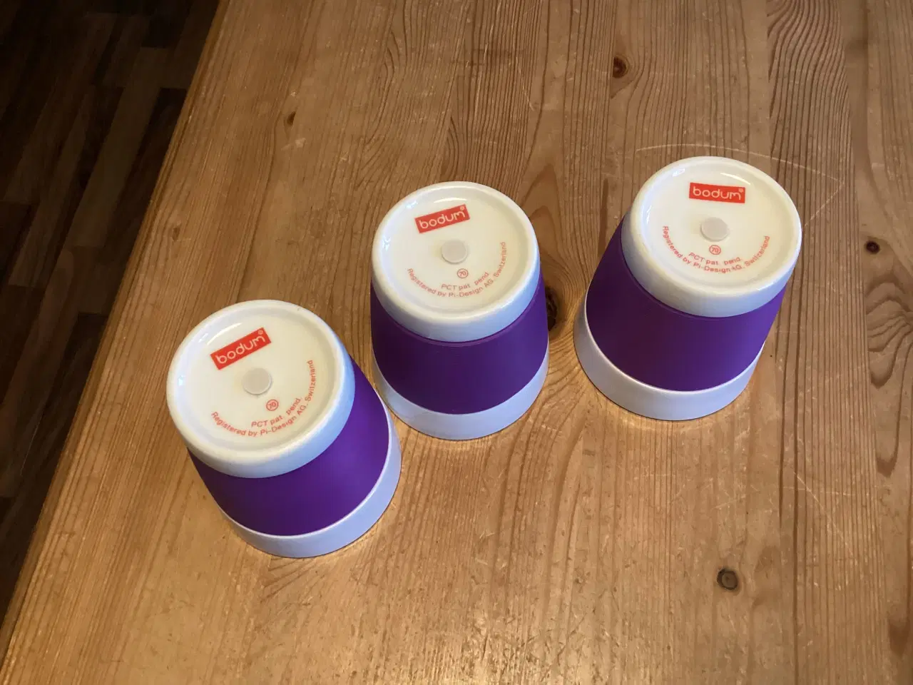 Billede 9 - Bodum Krus, Osteklokke, Porcelæns Knager, Og Mere.