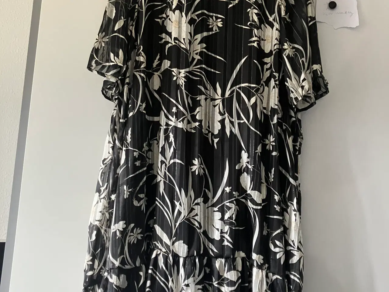 Billede 1 - Dame kjole