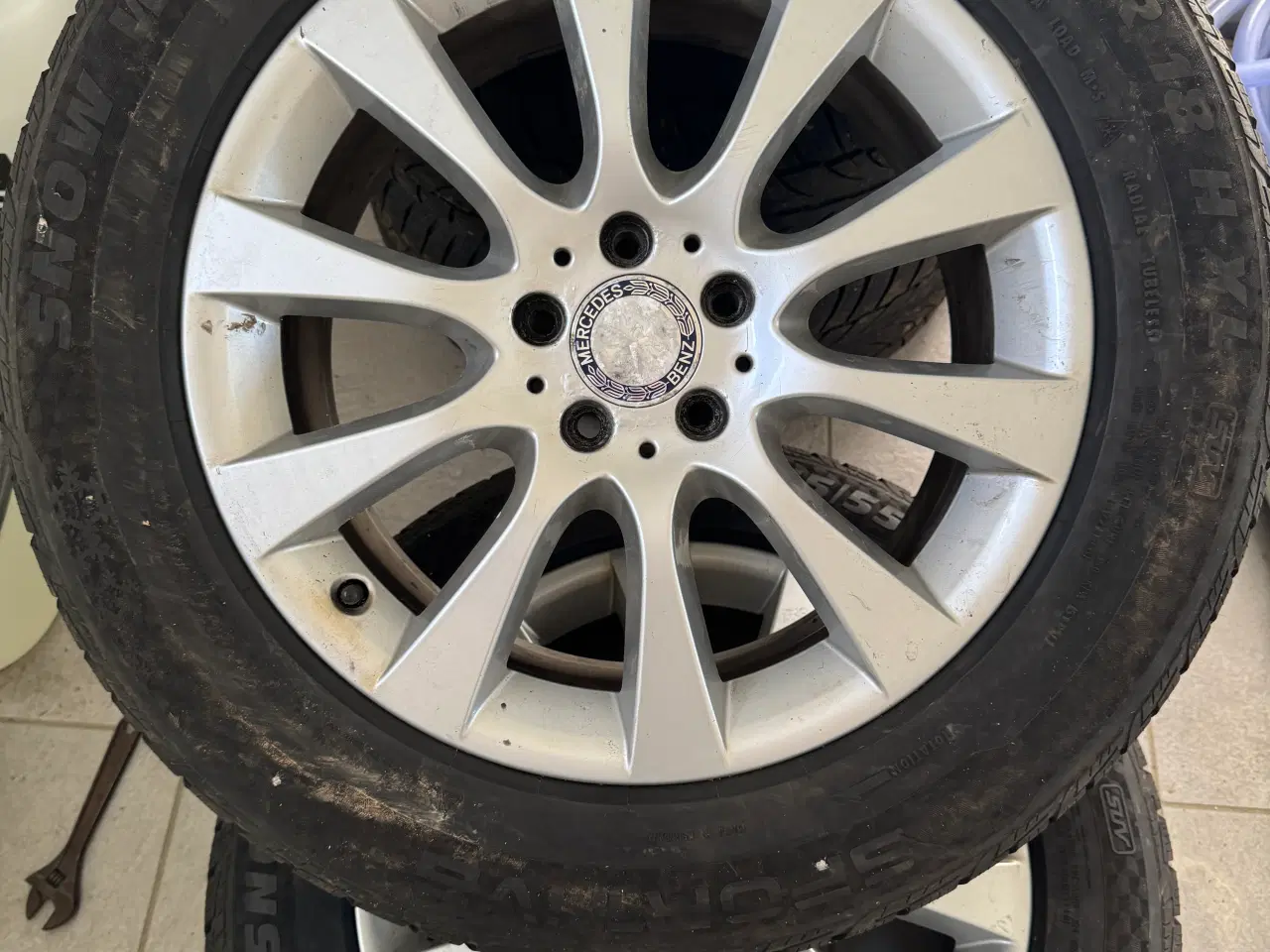 Billede 2 - Vinterdæk på org. Mercedes ML fælge