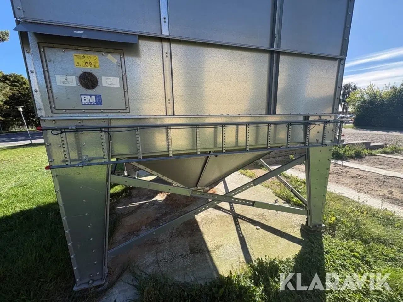 Billede 10 - Udendørssilo BM 300 galvaniseret med fyldebeholder og vægt MU-300