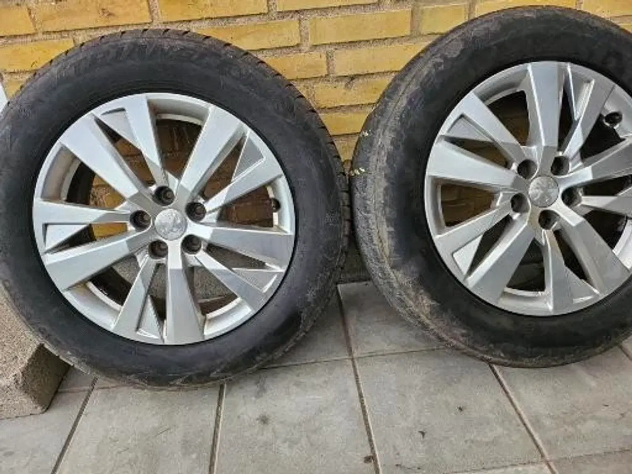 Billede 2 - Peugeot 3008 Fælge med vinterdæk