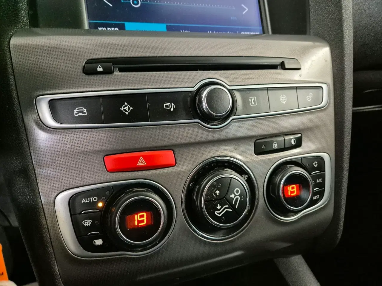 Billede 11 - Citroën C4 1,6 Blue HDi Millesime start/stop 120HK 5d 6g