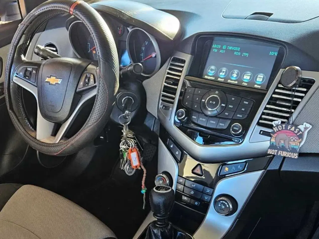 Billede 1 - Byttes. behov for 7pers. Bil presser på