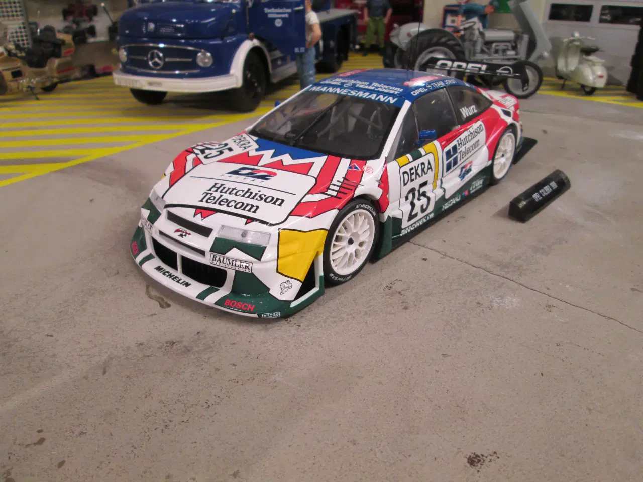 Billede 1 - Opel Calibra UT-models 1:18