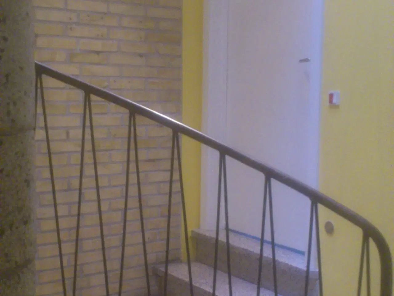 Billede 8 - Hyggelige og lyse lokaler på 1. sal. i Vestergade. overfor Kvickly