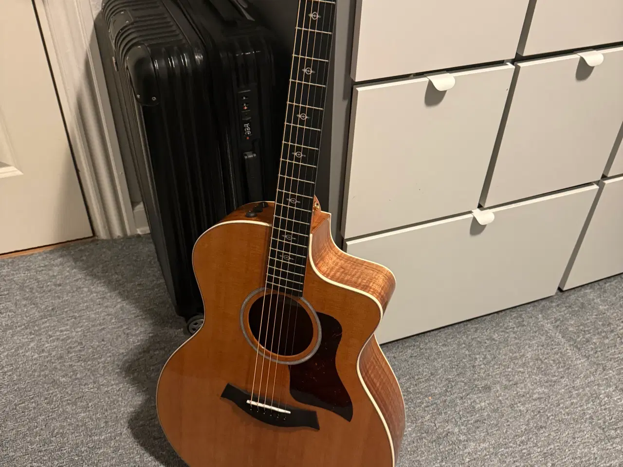 Billede 4 - Taylor 214ce-K DLX og capo