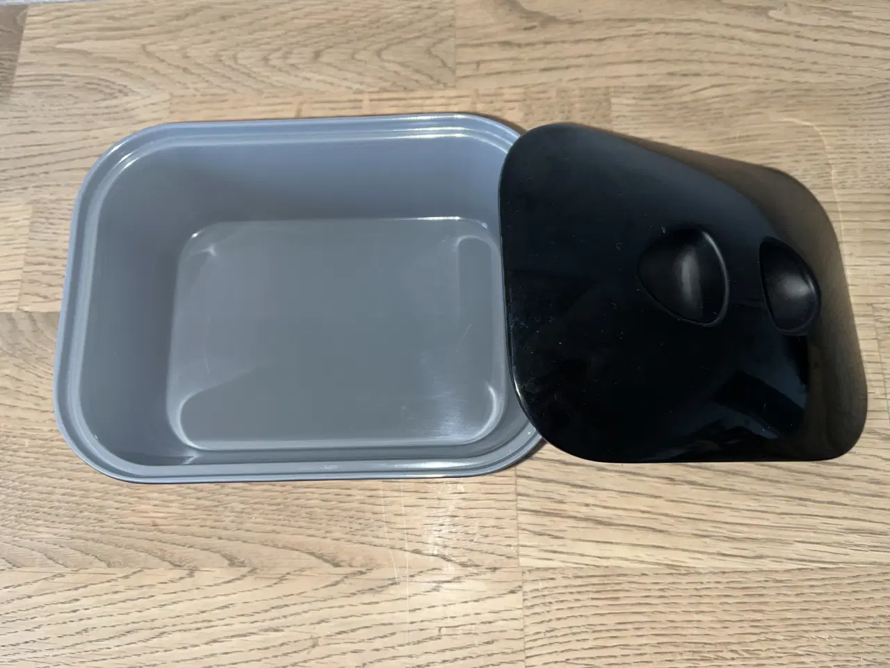 Billede 7 - Stelton smørboks - sort og grå