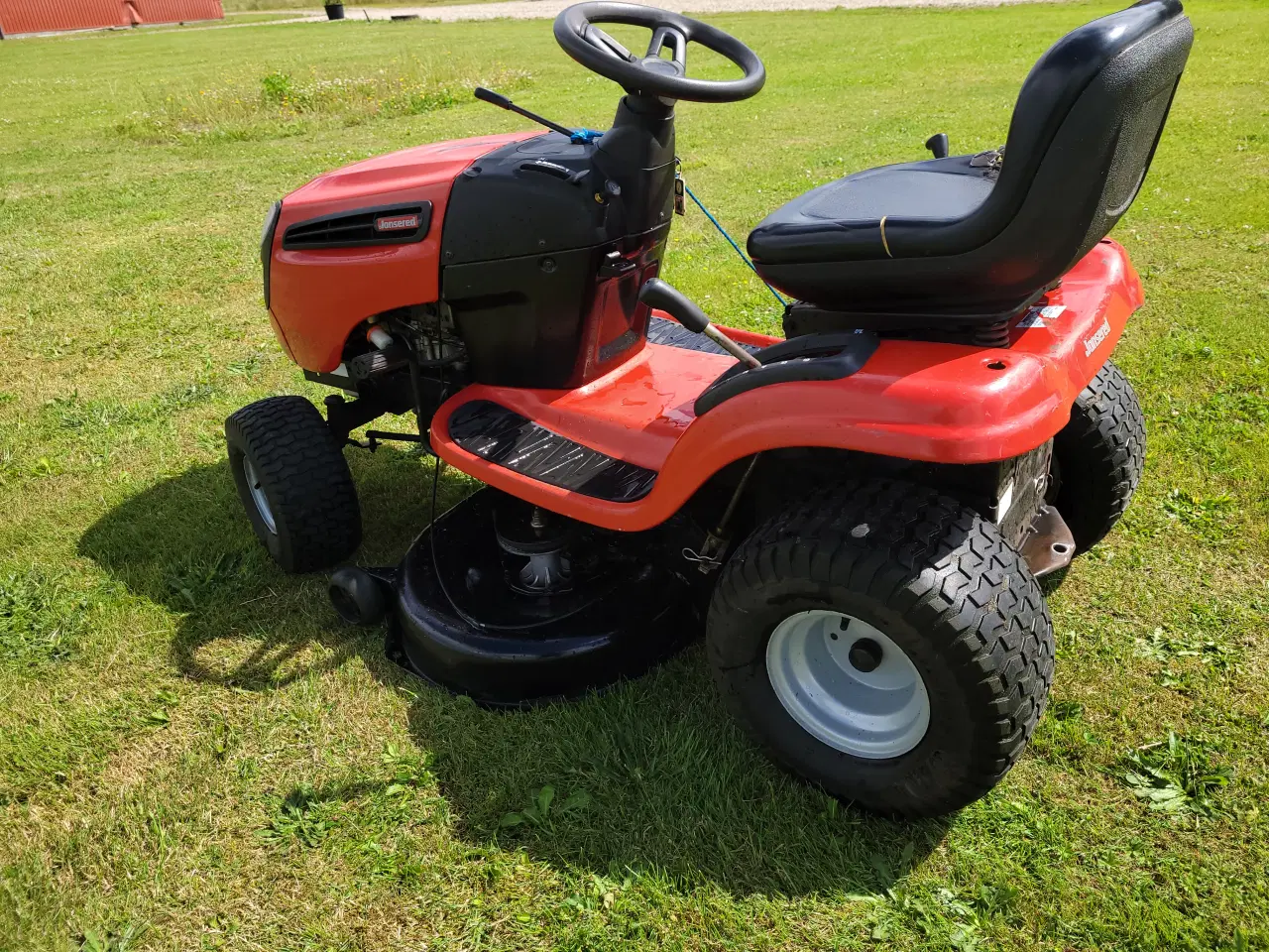 Billede 7 - Velkørende Jonsered LT2317A 42" Hydrostatgear 