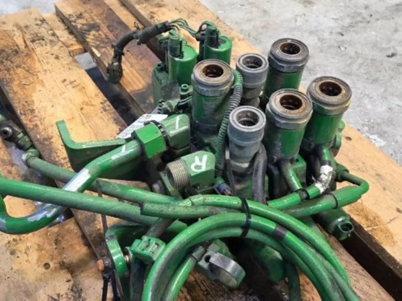 Billede 18 - John Deere 7920 Hydraulikventil RE267757