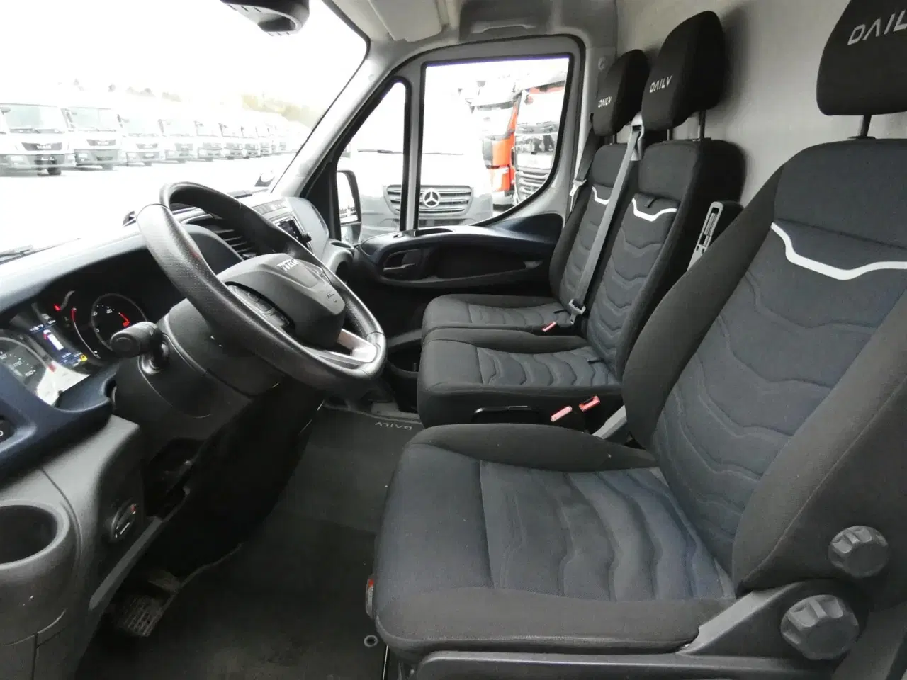 Billede 9 - Iveco Daily 35S18 12m3 3,0 D 180HK Van 8g Aut.