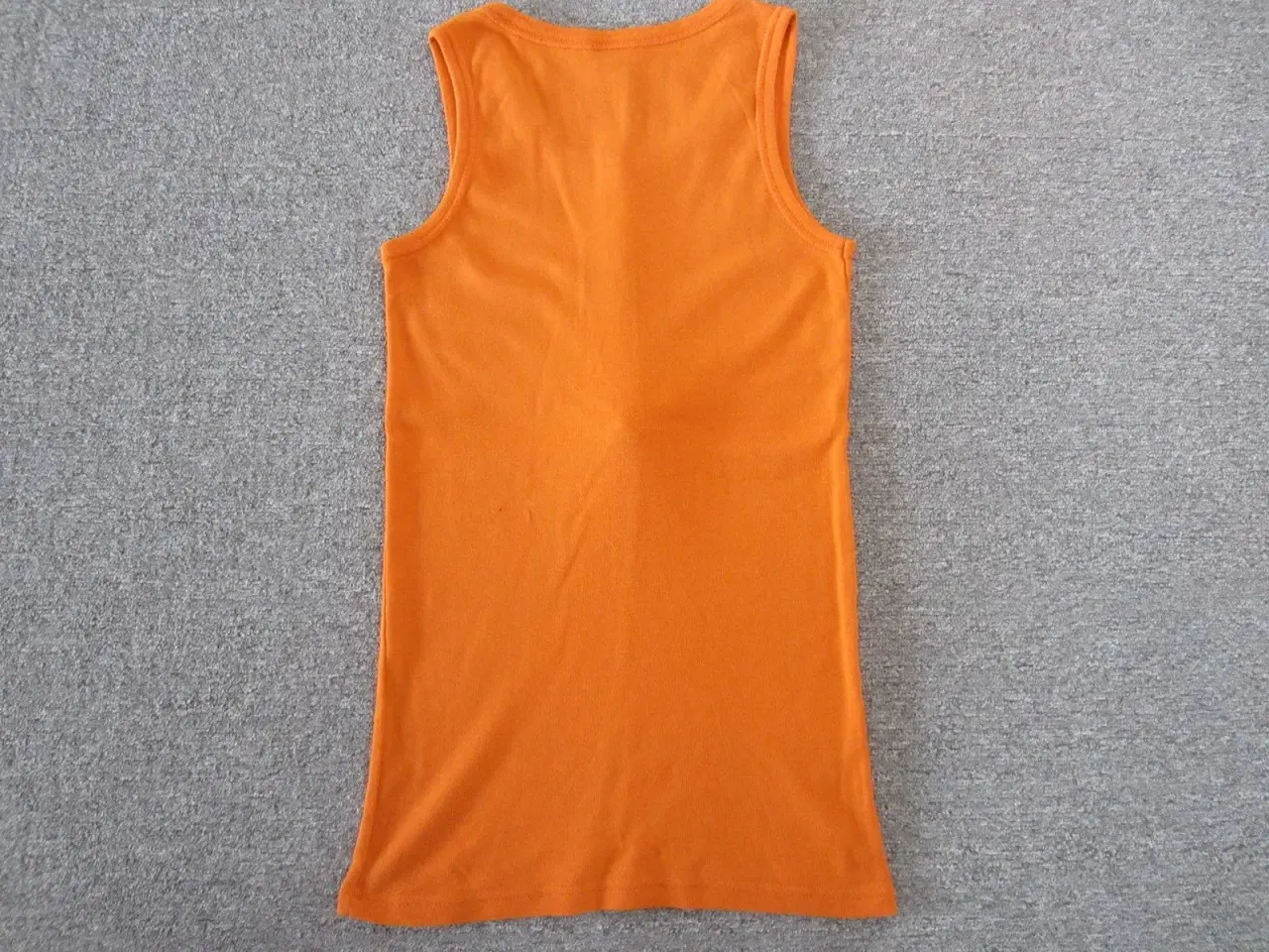 Billede 4 - Orange bluse fra Papfar's Pige i str. 1