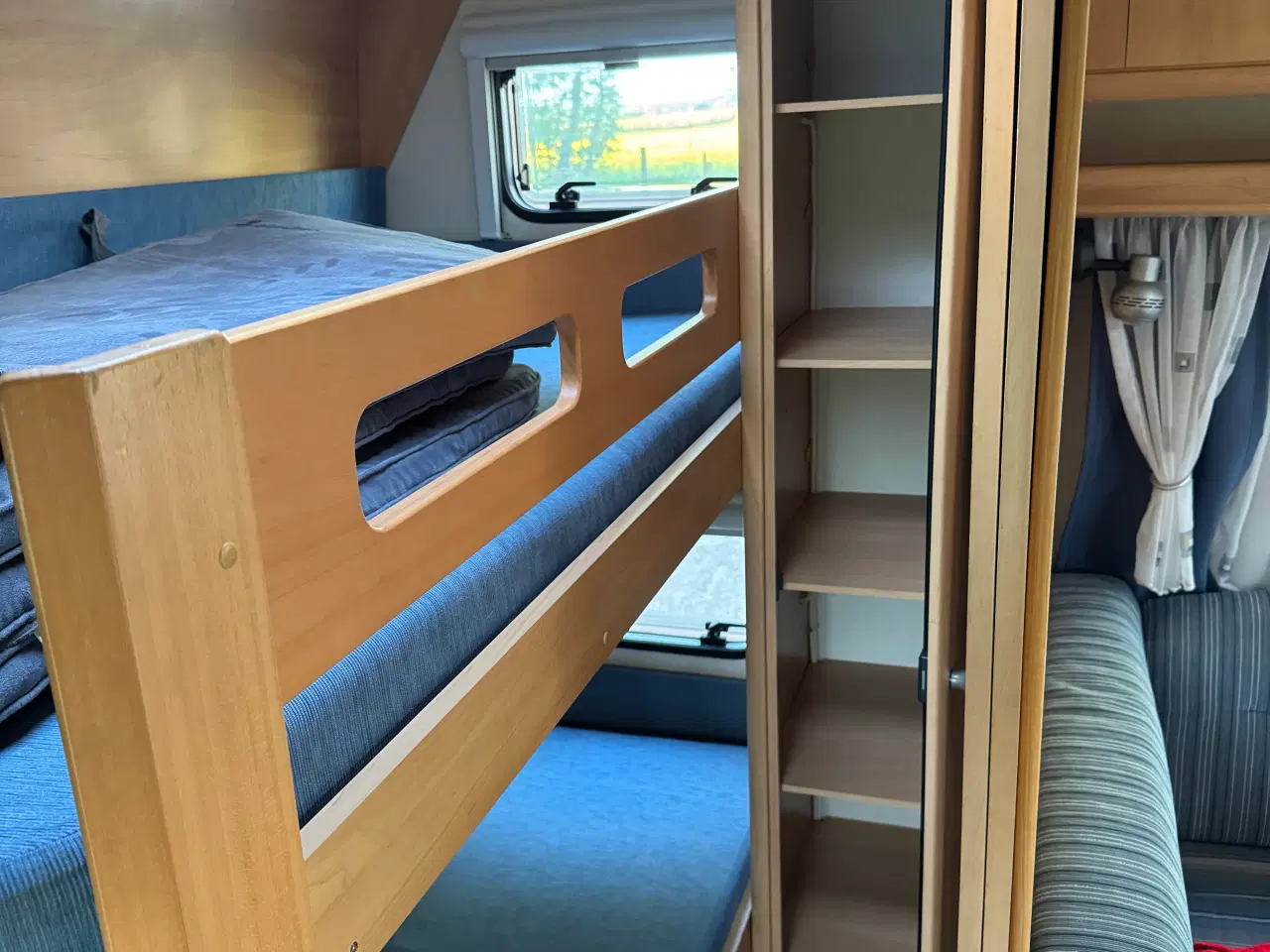 Billede 8 - Hobby 560 KMFE de luxe easy+mover, fortelt, løsøre