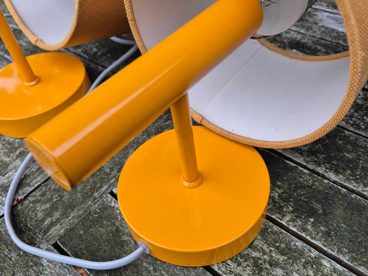 Billede 4 - Fine gule væglamper i dansk design