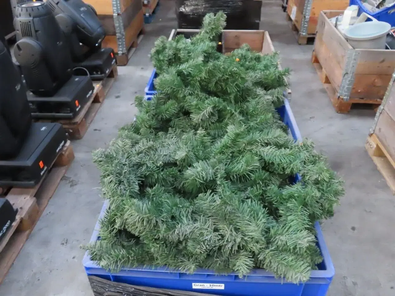 Billede 2 - 2 paller med julepynt