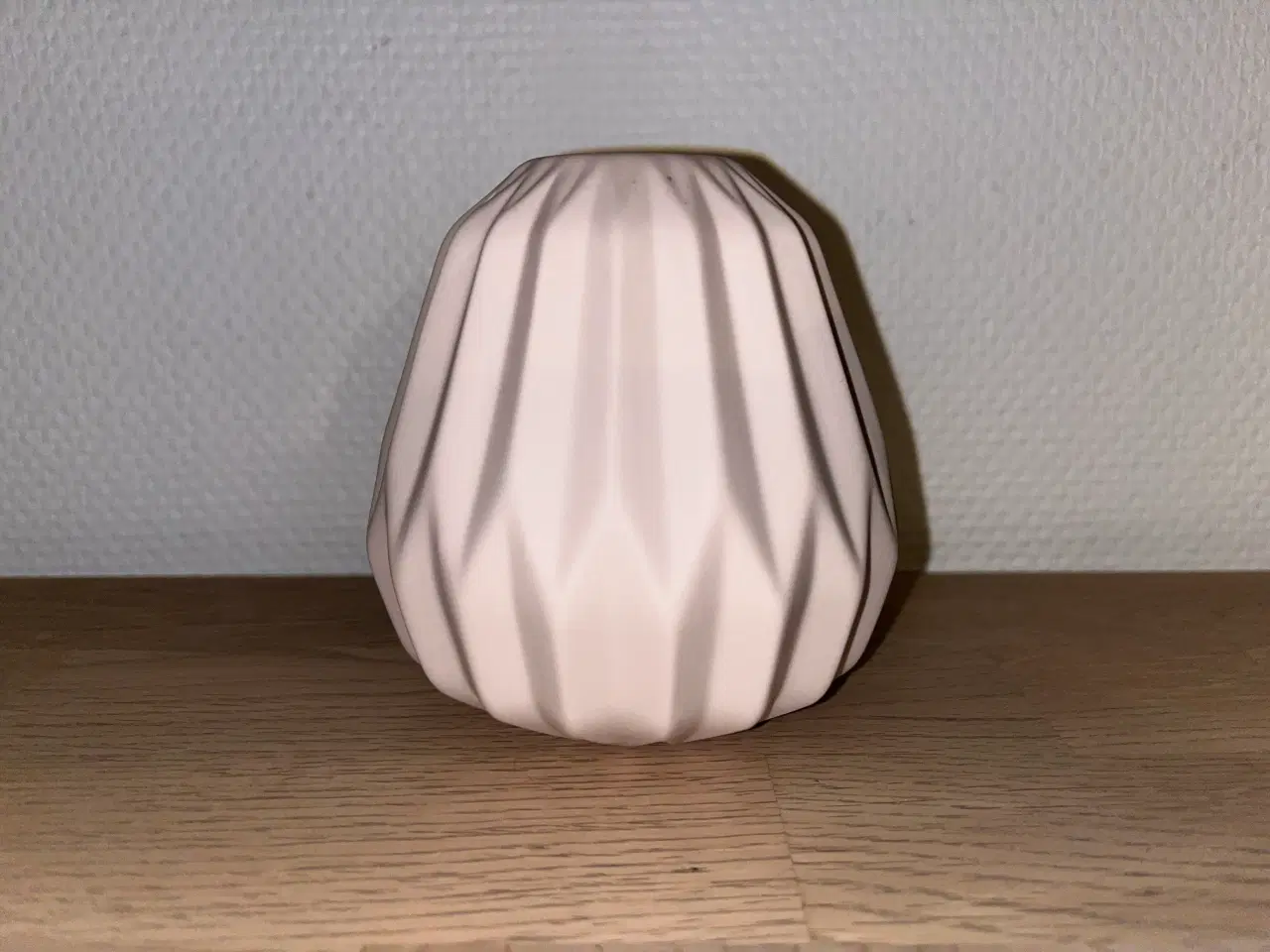 Billede 1 - HomeArt vase, beige 