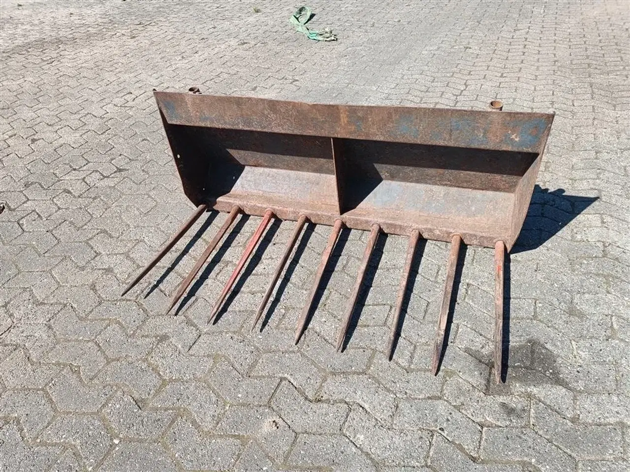 Billede 1 - - - - Møggreb til Veto frontlæsser