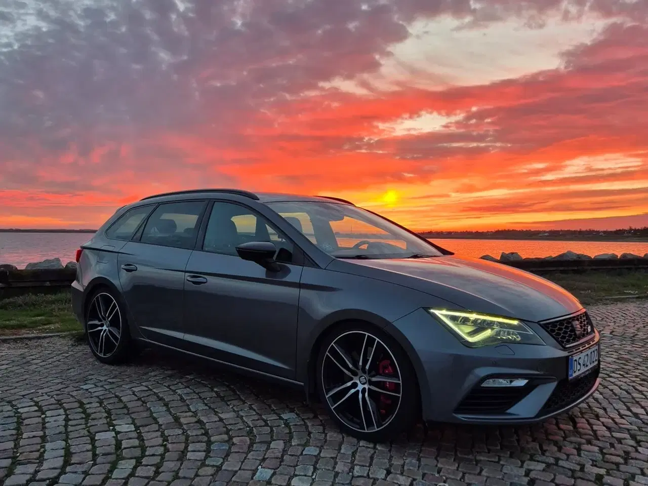 Billede 1 - Seat Leon 2,0 TSi 300 Cupra ST DSG