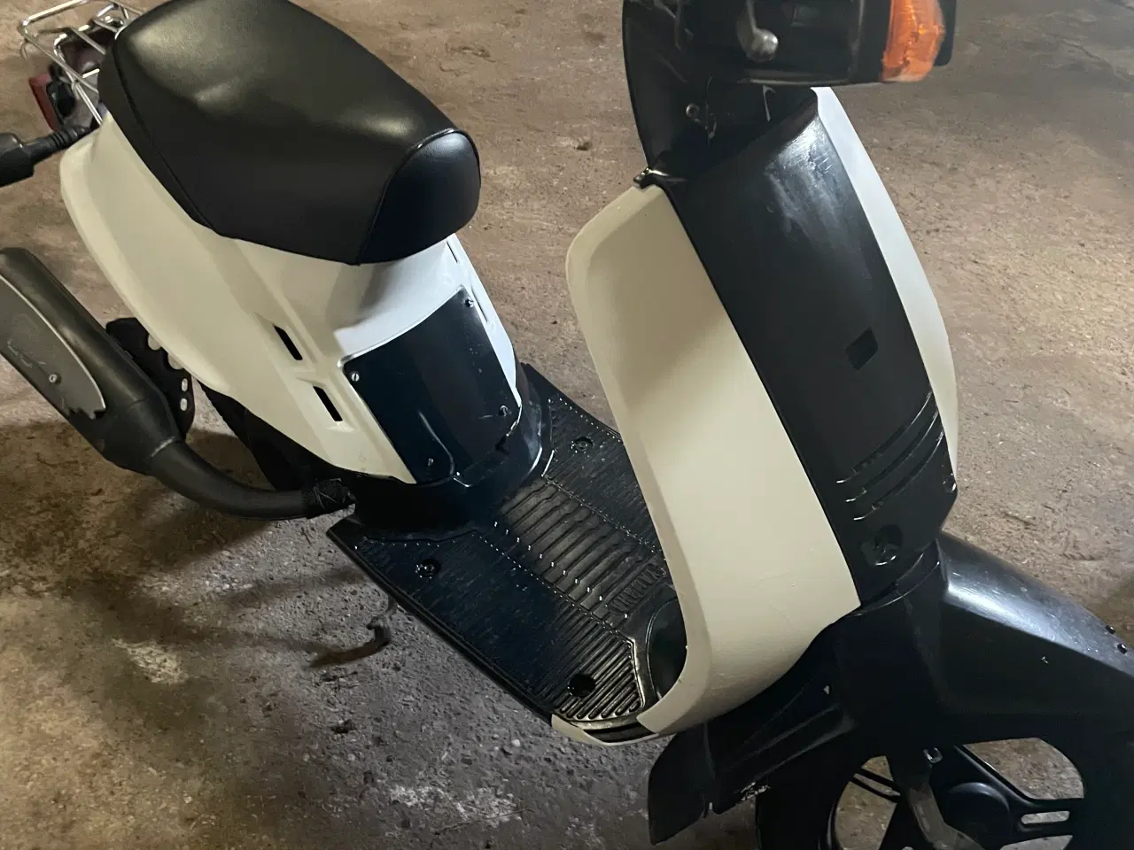 Billede 1 - Sælger/bytter Yamaha mint