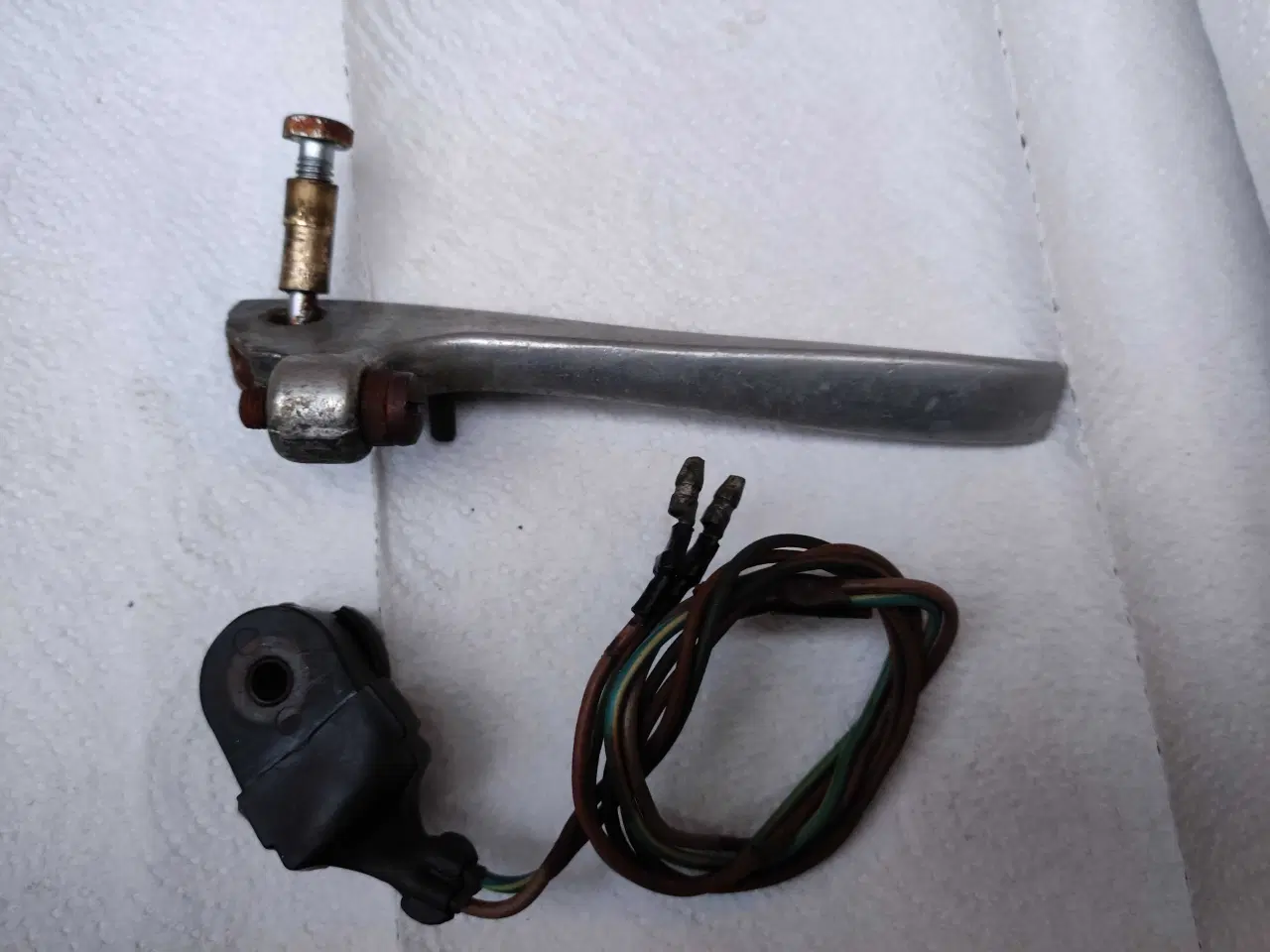 Billede 1 - Yamaha fs1 bremselyskontakt 