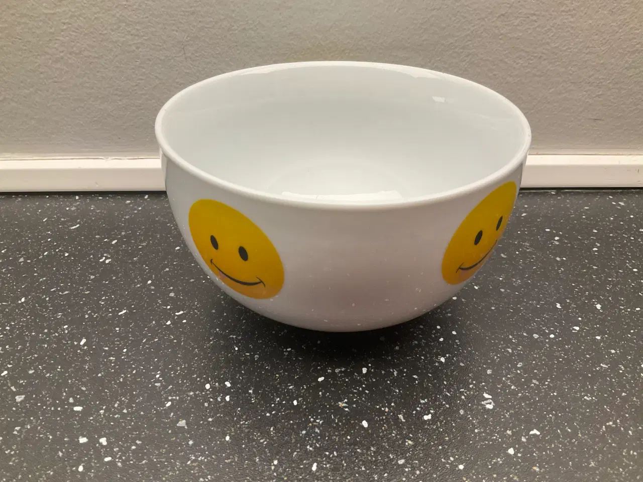 Billede 1 - Skål med smiley 