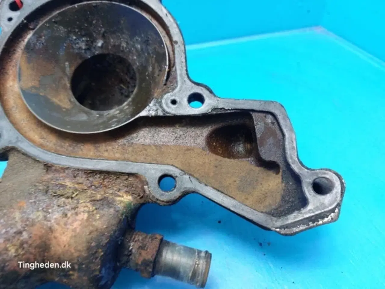 Billede 3 - John Deere 6090HZ003 Vandpumpe Rør RE523340