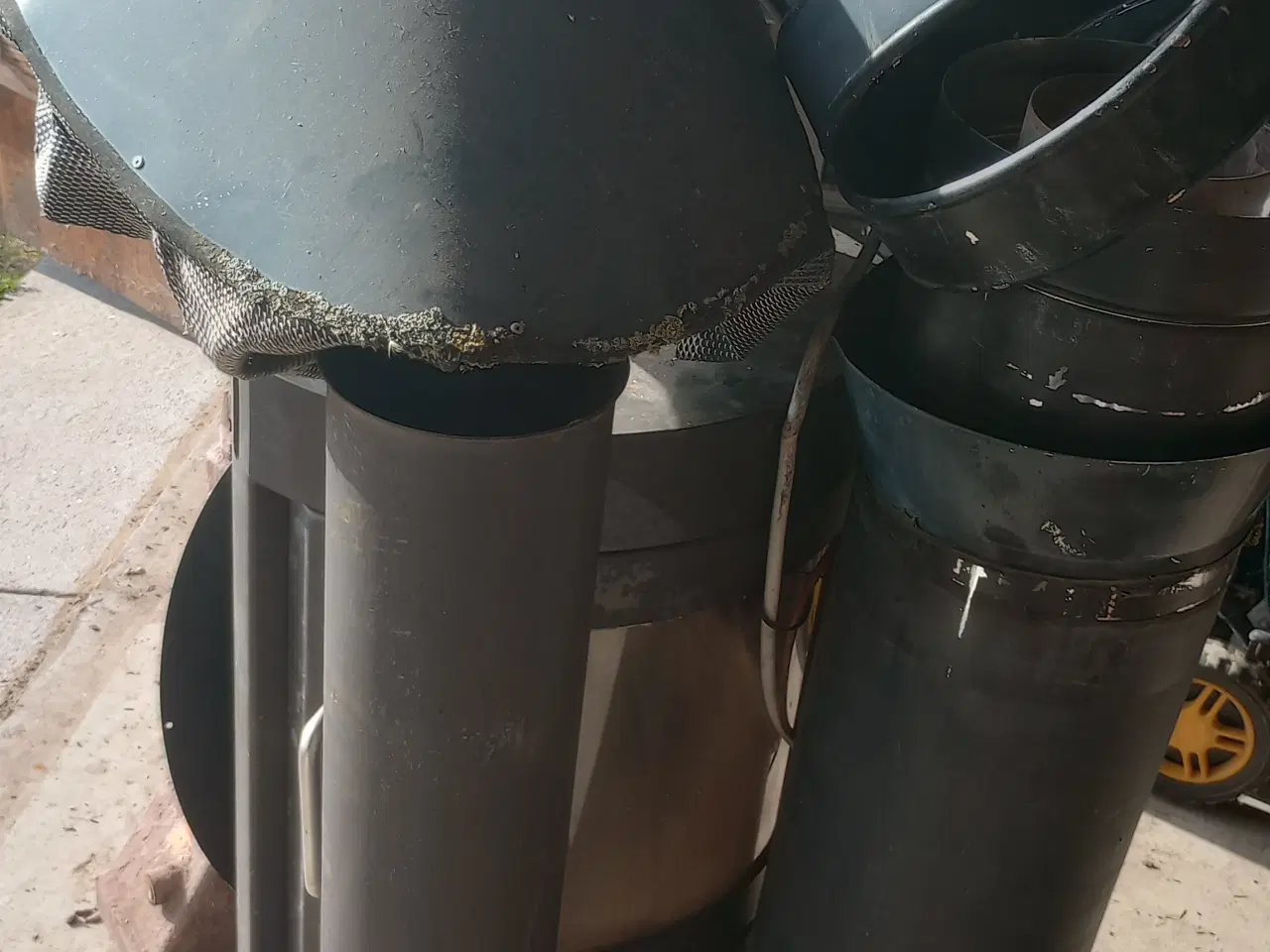 Billede 2 - Brændeovn med glasdør inkl skorstensdele