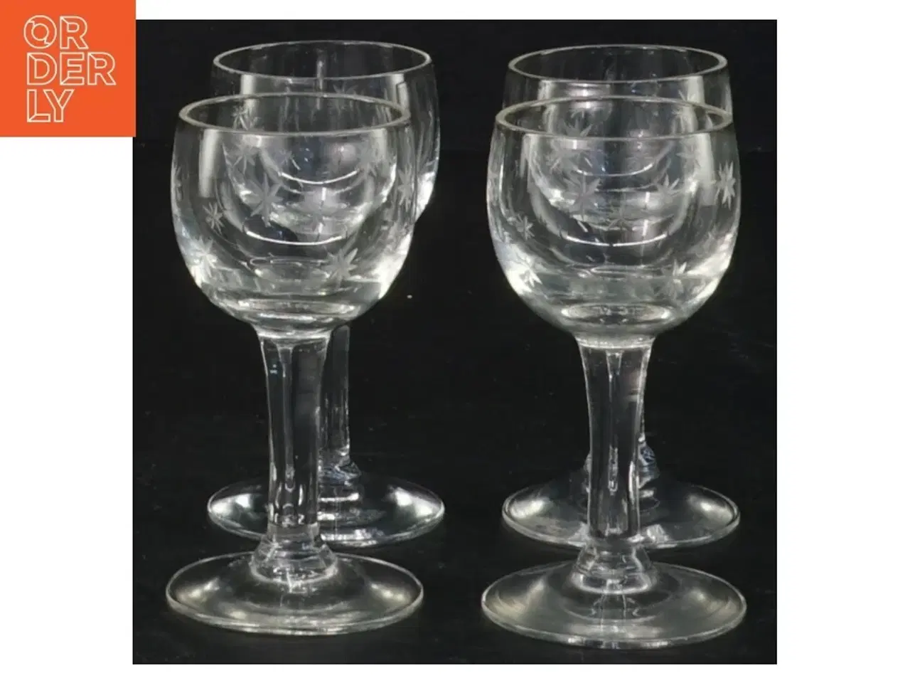 Billede 1 - Gravererede dessertvinvinglass (str. 8 x ø 4 cm)
