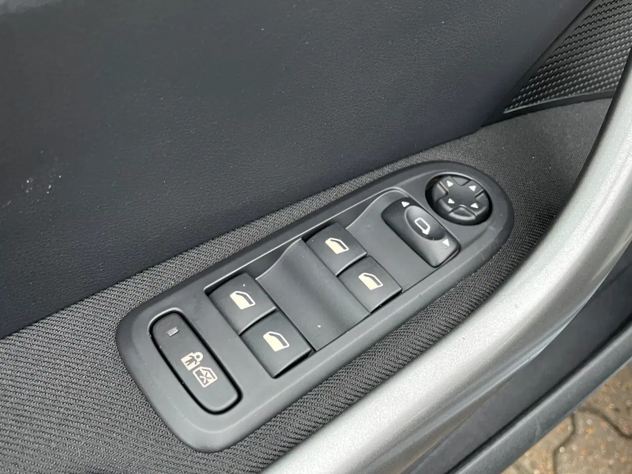 Billede 3 - Velholdt Peugeot 308 KUN 80.000km.