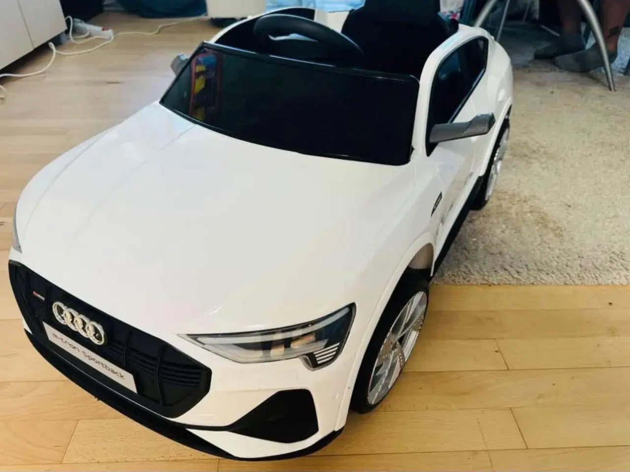 Billede 5 - Audi e-tron elbil til børn