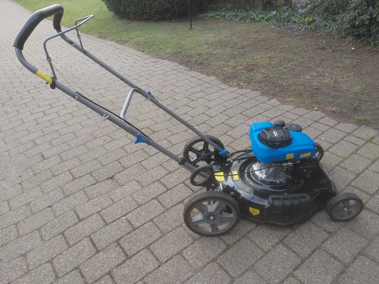 Billede 1 - Motor-plæneklipper