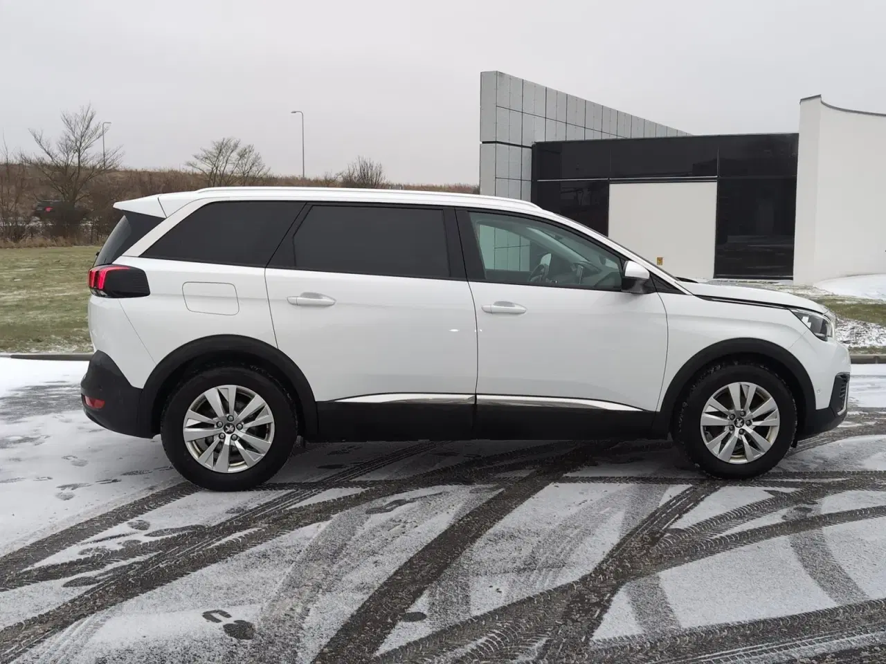 Billede 4 - Peugeot 5008 1,5 BlueHDi 130 Allure EAT8 7prs