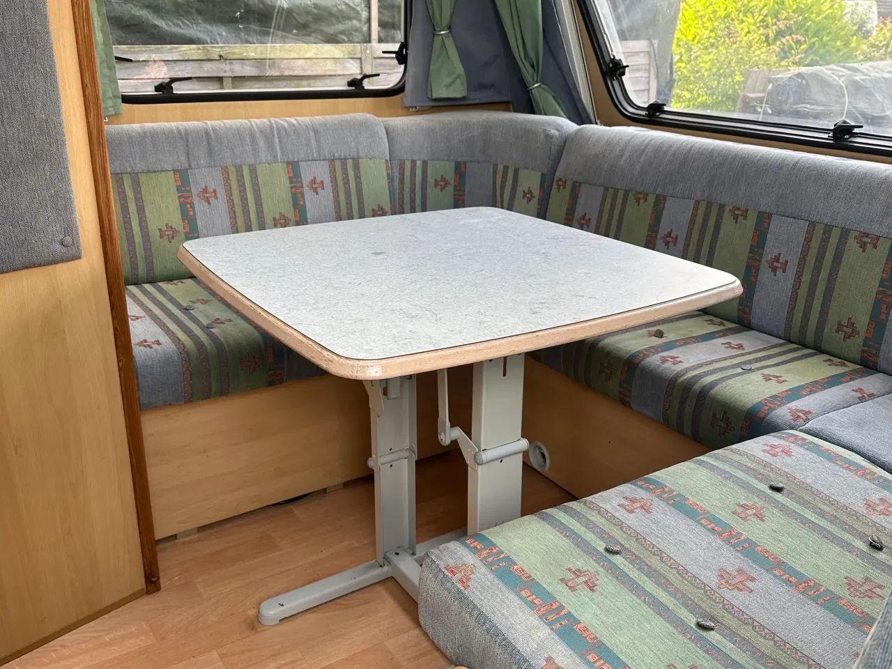 Billede 4 - Dethleffs camper 470 campingvogn