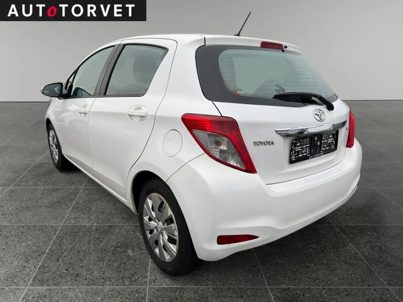 Billede 3 - Toyota Yaris 1,0 VVT-i T2 Touch