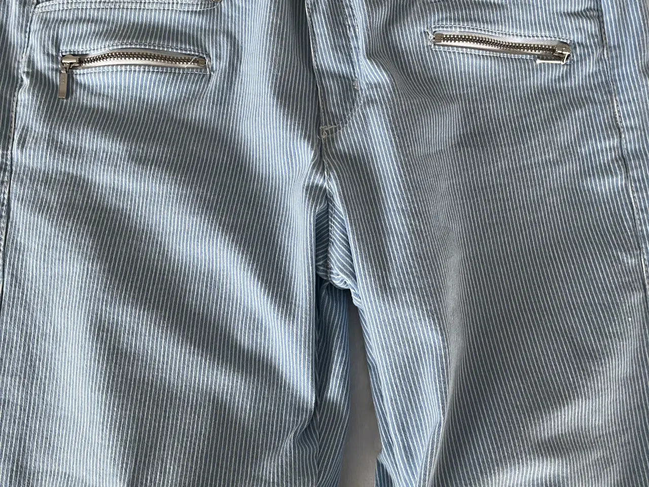 Billede 3 - Tøj pakke dame med 15 stk tøj, smykker Oma 