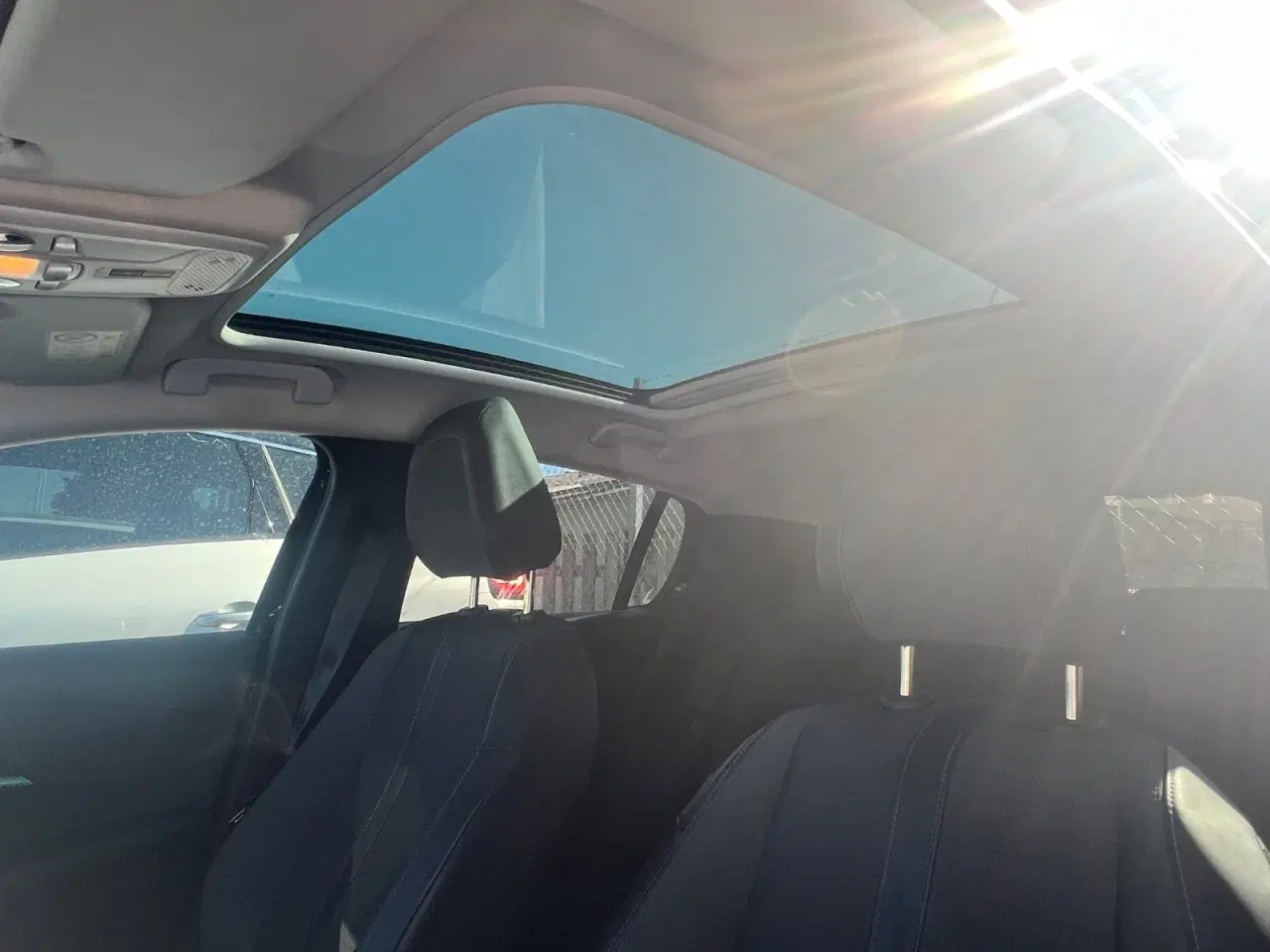 Billede 5 - Peugeot 208 1,5 BlueHDi 100 Allure Sky
