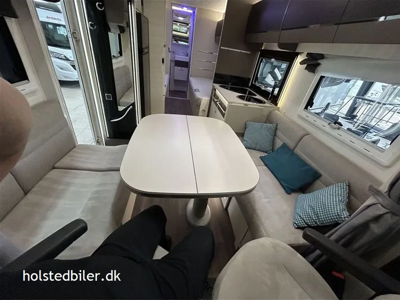 Billede 9 - 2019 - Chausson Welcome Premium 757   WC/bad i bagenden, automatgear og udstyr.