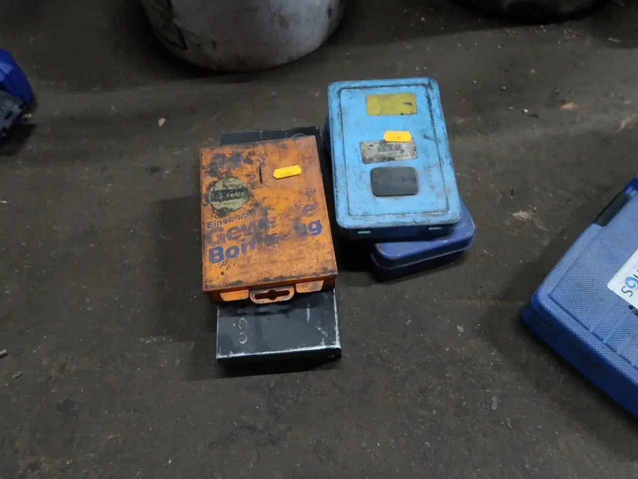 Billede 1 - 4 stk. kasser med div. Bor, toppe m.m.