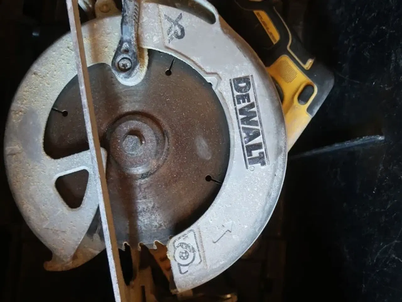 Billede 3 - Akku rundsav DEWALT med lader
