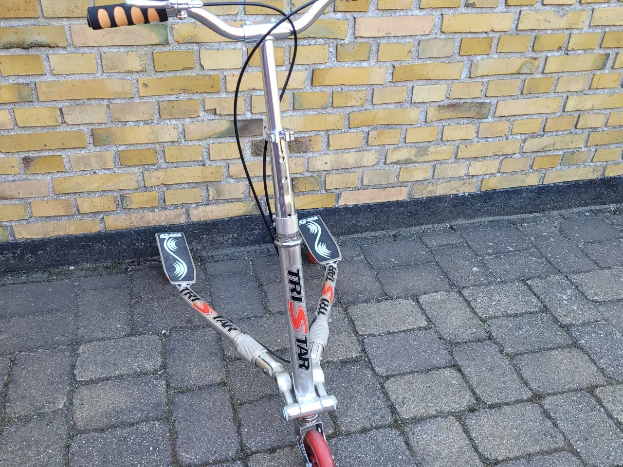 Billede 3 - Trikke TR5 (TriScan) 3 hjulet "Carving" løbehjul.